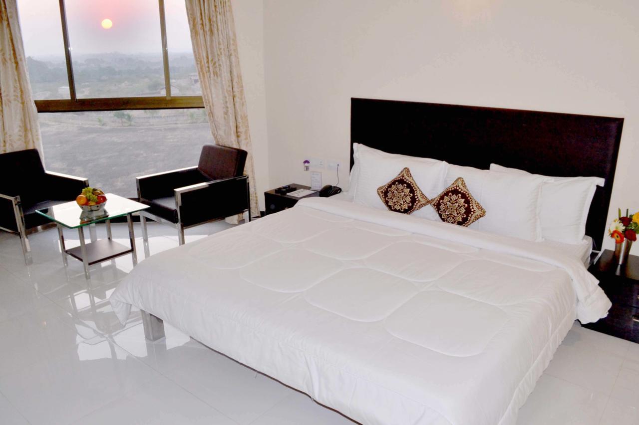 Siddhi Hotel And Resort Rajula Екстер'єр фото